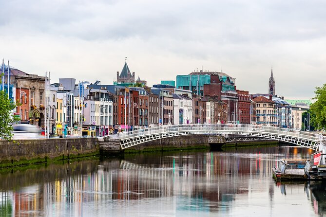Dublin Old Town: Famous Pubs Exploration Game and Tour - What the $8.97 price really buys you