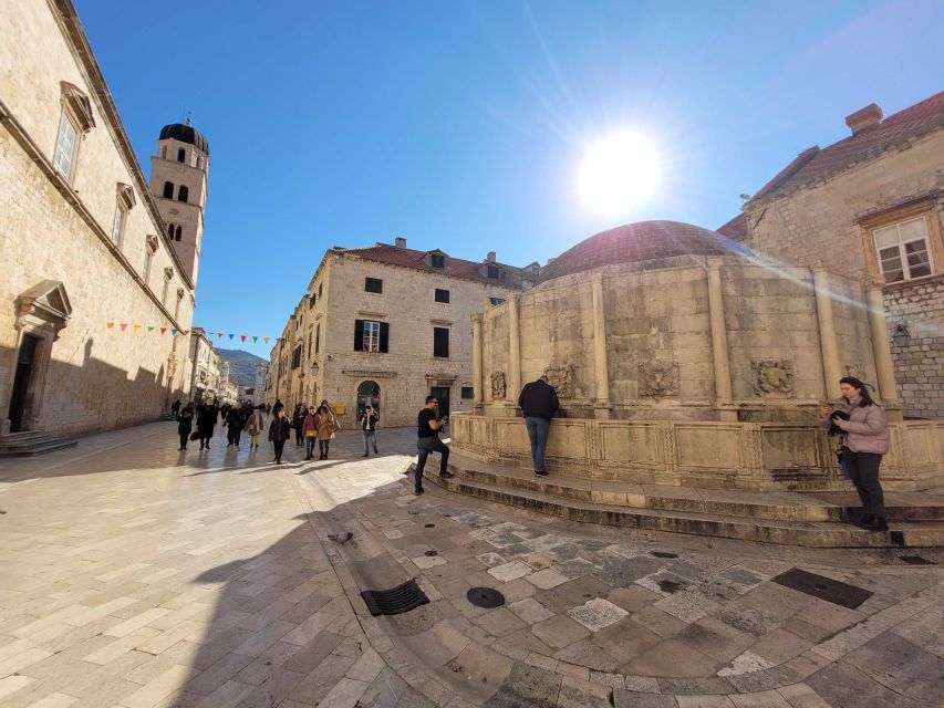 Dubrovnik: Old Town Highlights Tour with Audio Guide - A low-cost way to meet Dubrovnik Old Town