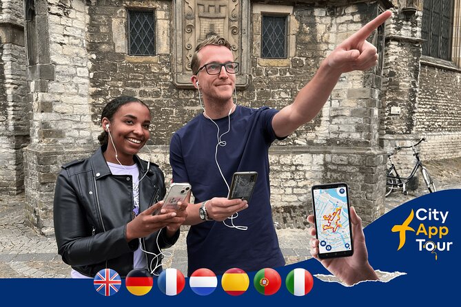 Dusseldorf: City Walk Audio Guide in 7 Languages on your Phone - Hofgarten gives the route breathing room