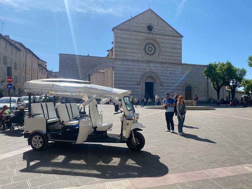 E - Tuk Panoramic Tour Assisi with audio guides - Chiesa Nuova and Saint Francis’s birthplace