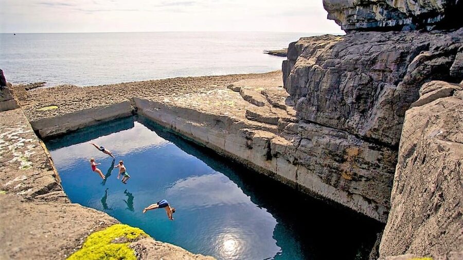 Ebiking on Inishmore island. Aran islands. Self-guided - Starting in Kilronan with your bike and map