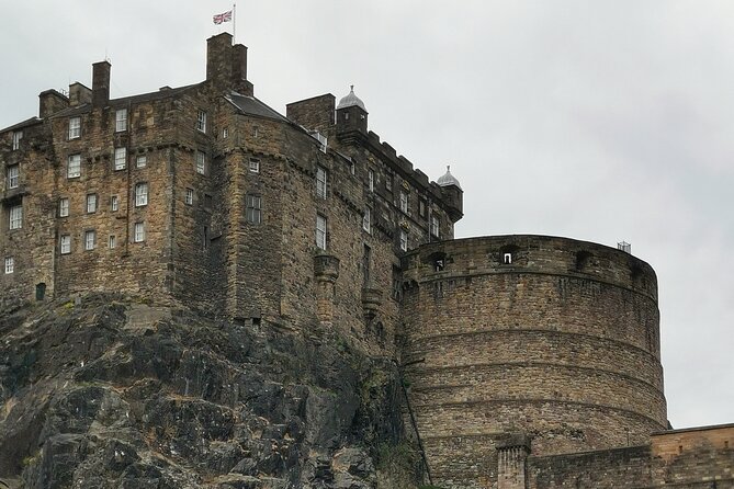 Edinburgh Old Town Private Self-Guided Tour - What the app includes for your $12.26