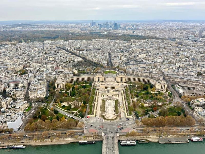 Eiffel Tower Entry: Summit or 2nd Floor with Audioguide - Is the summit upgrade worth the extra cost?