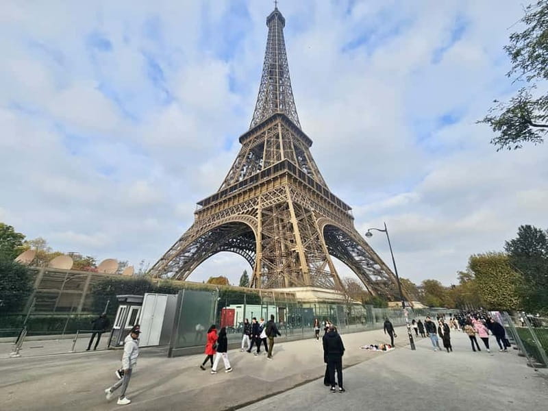 Eiffel Tower Ticket: Summit or 2nd Floor + Audioguide - Is the Summit worth the extra cost?