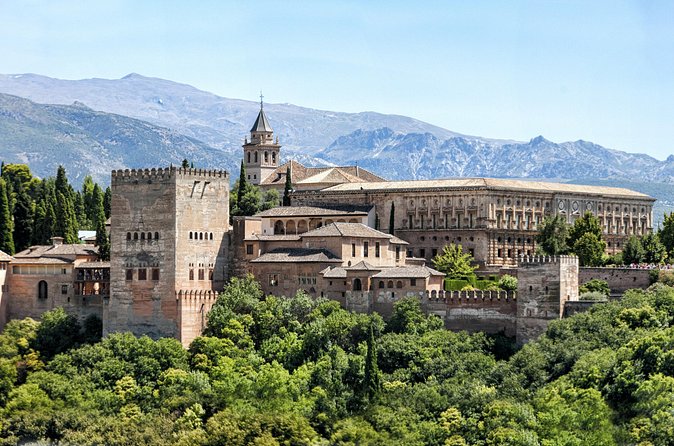 Entrance to the Alhambra and Generalife with Audio Guide - Confirmation and identification rules