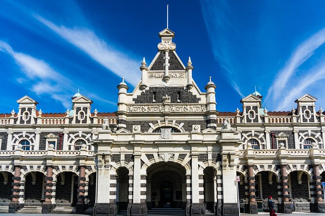 Explore Dunedin: Self-Guided Audio Tour Adventure - St Paul’s Cathedral and First Church of Otago