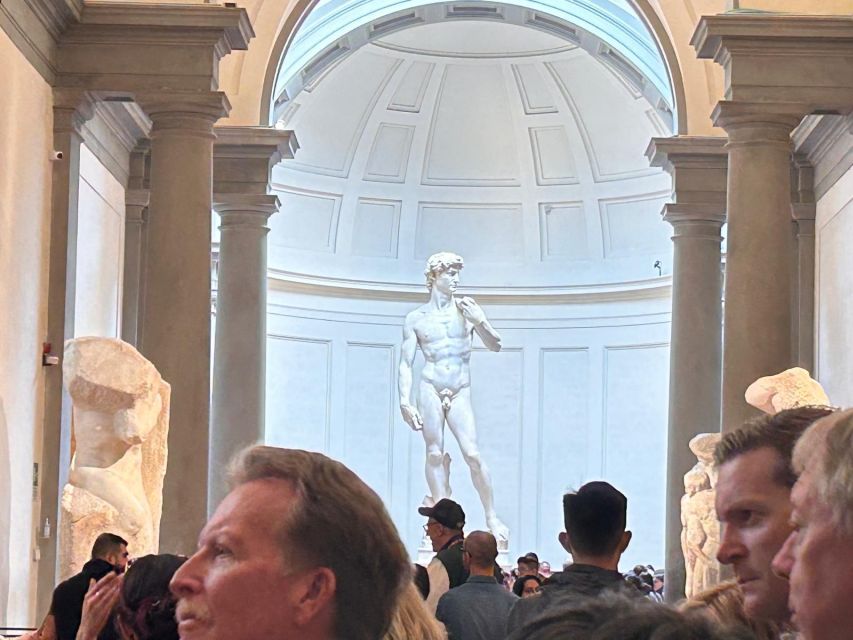 Florence: Accademia Gallery David Entry & Audio Guide App - Meeting the host on Via Ricasoli