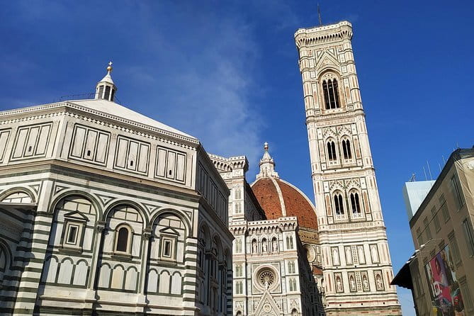 Florence: Best Of - with Tour Leader & Multilingual Audio Guide - From the Uffizi courtyard to Piazza della Repubblica