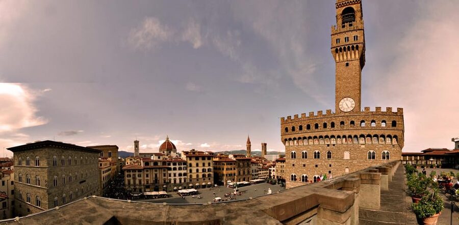 Florence:Palazzo Vecchio Skip-the-line Ticket & Audio Guide - The Courtyard of Michelozzo sets the tone