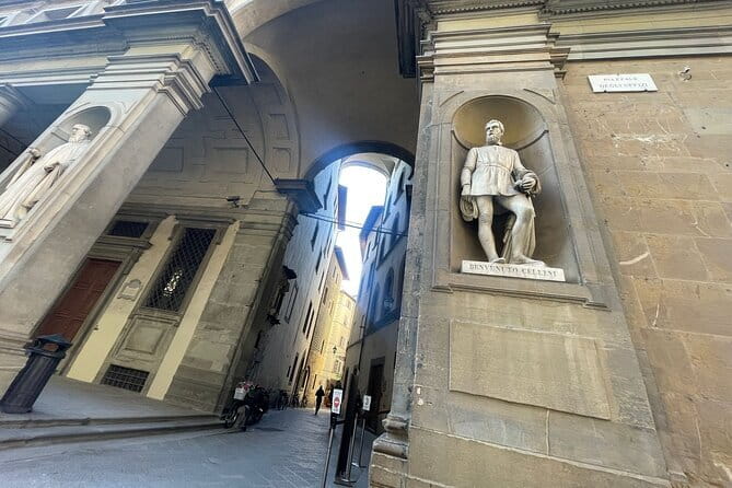 Florence: Uffizi Gallery Audio Guided Tour led by Tour Leader - Why This Two-Hour Uffizi Tour Makes Sense