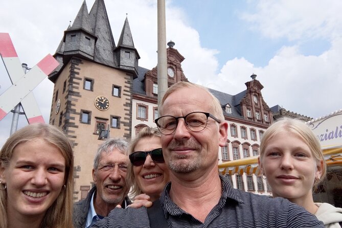Frankfurt Old Town & Emperors: City Game & Walking Tour - A walking game, not a traditional history tour