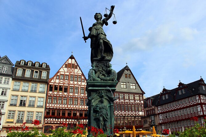 Frankfurt Scavenger Hunt and Highlights Self Guided Audio Tour - Römerberg and the old civic center