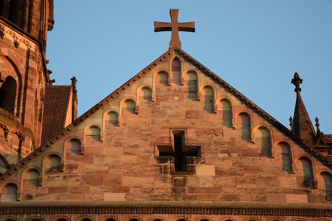 Freiburg Scavenger Hunt and Highlights Self Guided Audio Tour - MarktHalle and Bertoldsbrunnen