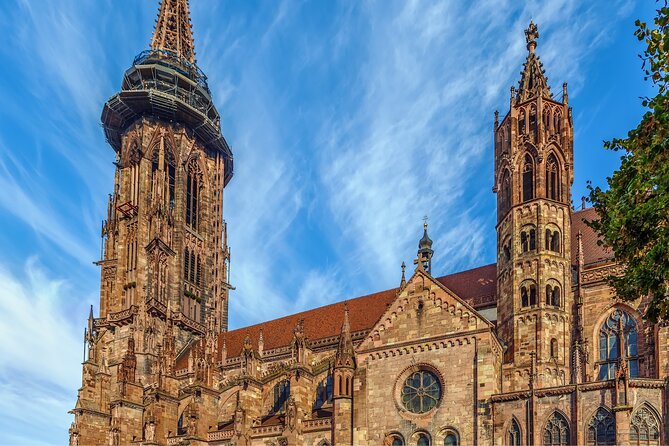 Freiburg Scavenger Hunt and Highlights Self Guided Audio Tour - New Town Hall and Martinstor