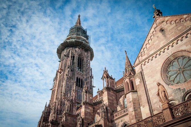 Freiburg Scavenger Hunt and Highlights Self Guided Audio Tour - Historisches Kaufhaus and choosing your finish