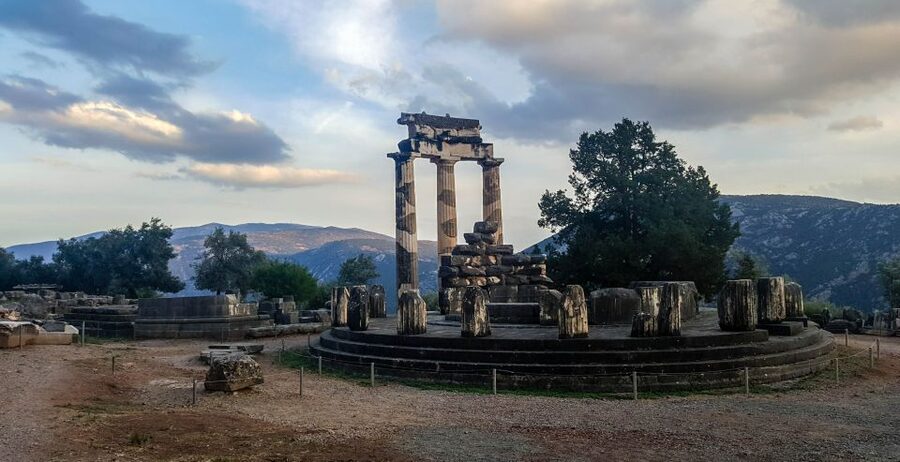 From Athens: Delphi Full Day V.R. Audio Guided Tour - FAQ