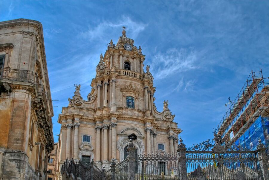 From Catania: Inspector Montalbano Day Tour with Audio Guide - What the audio guide adds