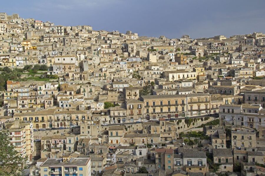 From Catania: Inspector Montalbano Day Tour with Audio Guide - Transport, pace, and the long driving day