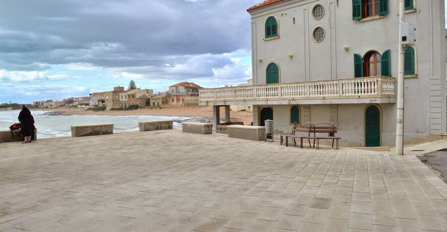 From Catania: Inspector Montalbano Day Tour with Audio Guide - Punta Secca and the Mediterranean coast