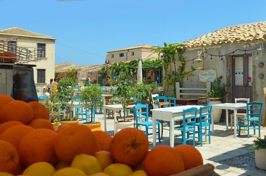 From Catania: Siracusa, Ortigia, Marzamemi audio-guided tour - Neapolis Archaeological Park and Greek Syracuse