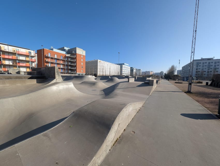 From Copenhagen: Malmö Self-Guided Tour w/ Transport Tickets - Adding Moderna Museet and food stops