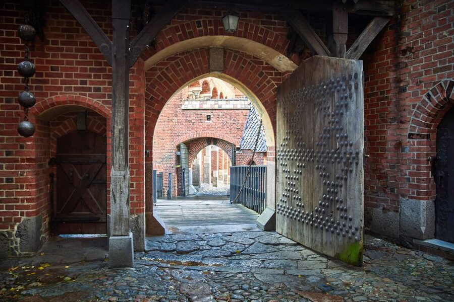 From Gdansk: Half-Day Malbork Castle Tour with Audioguide - Why Malbork Castle deserves a half-day from Gdansk