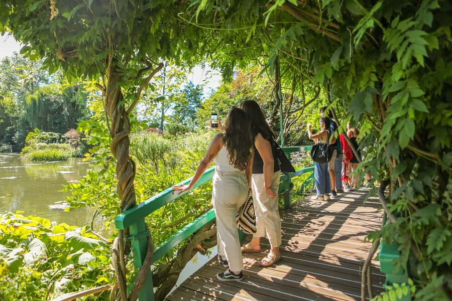 From Paris: Giverny Audio-Guided Tour - Arriving at Monet’s house and Clos Normand