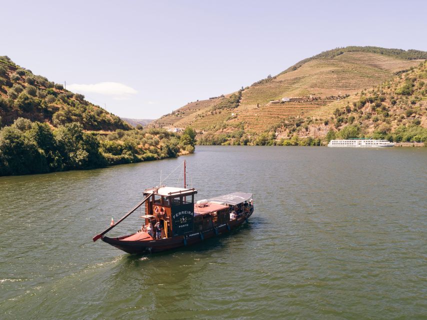 From Pinhão: Douro Valley Rabelo Boat Tour with Audio Guide - Starting at Companhia Turística do Douro