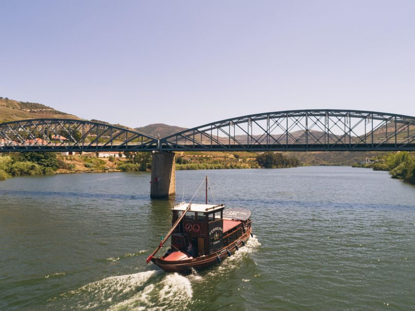From Pinhão: Douro Valley Rabelo Boat Tour with Audio Guide - Why a Rabelo Boat Adds Something Special