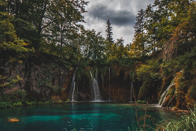 From Split: Self-Guided Plitvice Lakes Day Tour with Boat Ride - Entering the park and getting your bearings