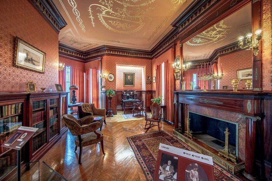Galveston: Moody Mansion Entry Ticket and Self-Guided Tour - How the self-guided format affects your visit
