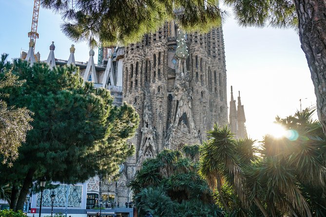 Gaudi and La Sagrada Familia Exterior Self-Guided Audio Tour - The $5 price and what value means here