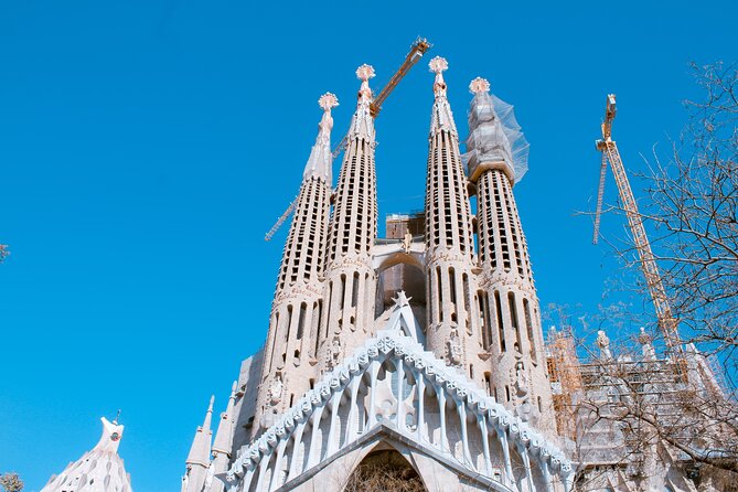 Gaudi and La Sagrada Familia Exterior Self-Guided Audio Tour - Common problems and how to avoid them