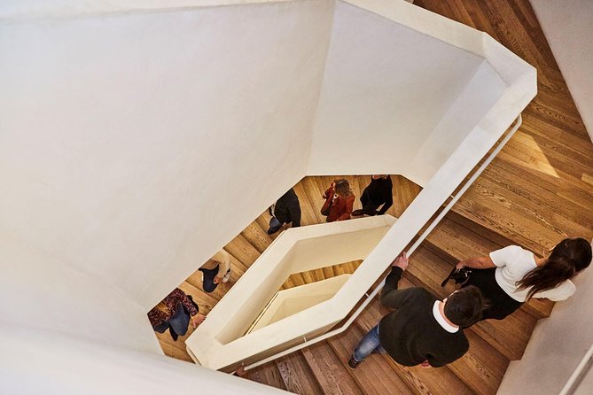 Gaudi´s Casa Vicens Skip the Line Ticket with Audioguide - The garden and roof add useful perspective