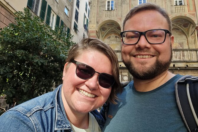 Genoa Historic Centre Quest: A Self-Guided Puzzle Adventure - Piazza Giustiniani, Piazza Banchi, and Piazza Pinelli