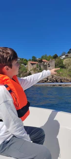 Get to know Hondarribia by sea. Audio-guided boat tour - Why Hondarribia Looks Better From the Bay