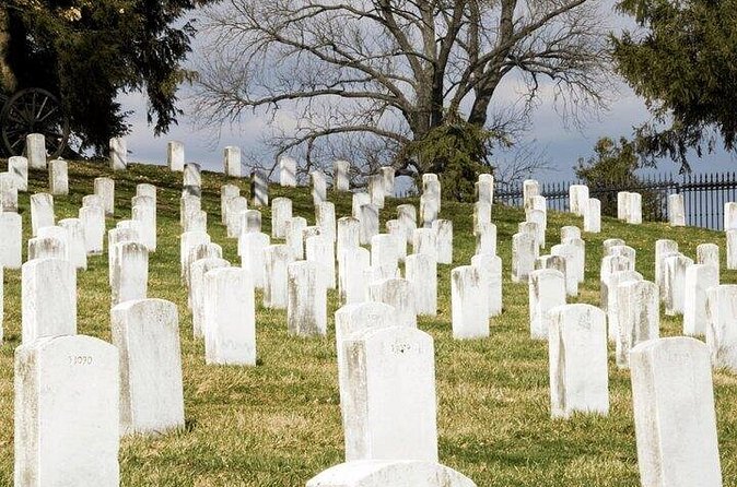 Gettysburg Self-Guided Audio Ghost Tour - Cemetery Hill and the climb toward Evergreen Cemetery