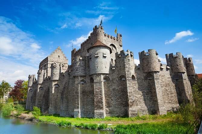 Ghent Scavenger Hunt and Highlights Self Guided Audio Tour - Gravensteen, Ghent’s castle stop