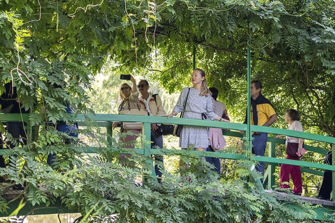 Giverny & Monet's House Audio Guided Half-day Tour from Paris - Who should book this half-day visit?