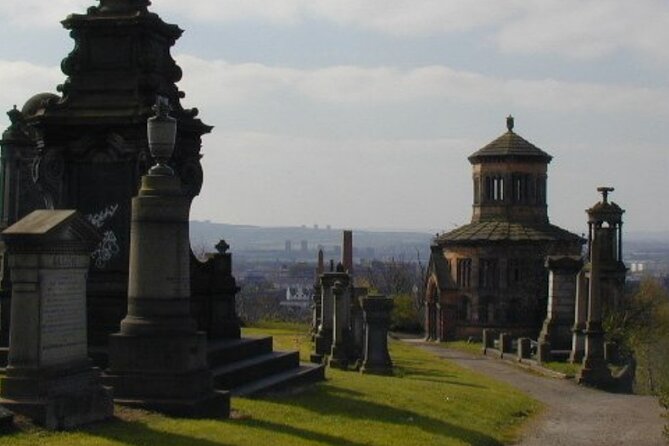 Glasgow Private Self-Guided Tour - George Square and the grand civic centre