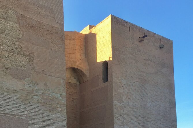 Granada’s Realejo District: A Self-Guided Tour of the Old Quarter - Carmen de los Catalanes and the Alhambra Palace Hotel