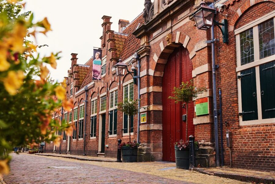 Haarlem: Frans Hals Museum Entrance Ticket with Audio Guide - Using the audio guide without rushing