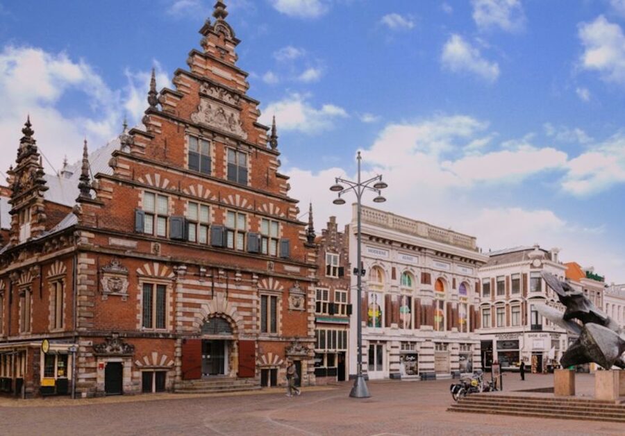 Haarlem: Frans Hals Museum Entrance Ticket with Audio Guide - Two locations, one seven-minute walk