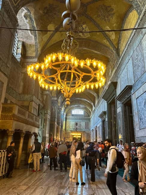 Hagia Sophia Skip-the-Line Ticket & Blue Mosque Audio Guide - Adding the Basilica Cistern beneath Sultanahmet