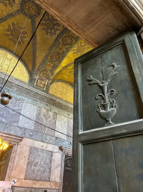Hagia Sophia Skip-the-Line Ticket & Blue Mosque Audio Guide - The best schedule for a one-day visit