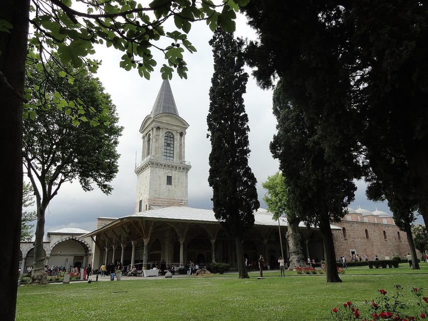 Hagia Sophia & Topkapi Palace Combo Tickets with Audio Guide - Who will enjoy this experience most?