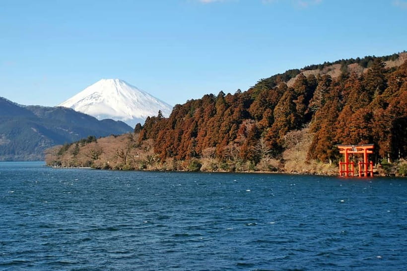Hakone: Self Guided Trip to Mt. Fuji // Made by Local Guides - Moto Hakone and the first taste of Lake Ashi