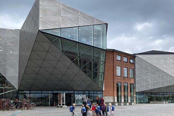 Helsingør Castle and Historic City Self-Guided Walking Tour - Helsingør Harbor Promenade and the town’s working identity