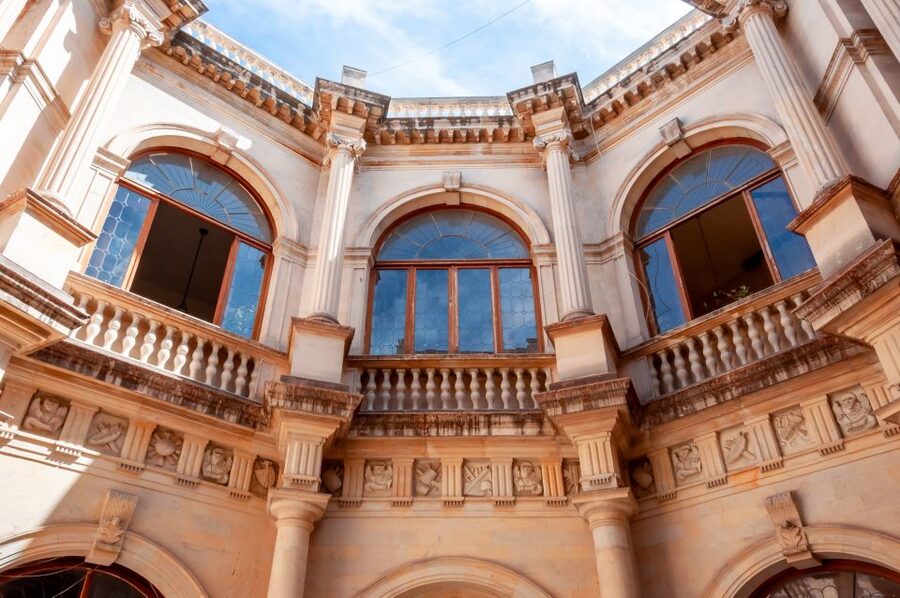 Heraklion: Mobile Self-Guided Audio Sightseeing Tour - Morosini Fountain and the Lions