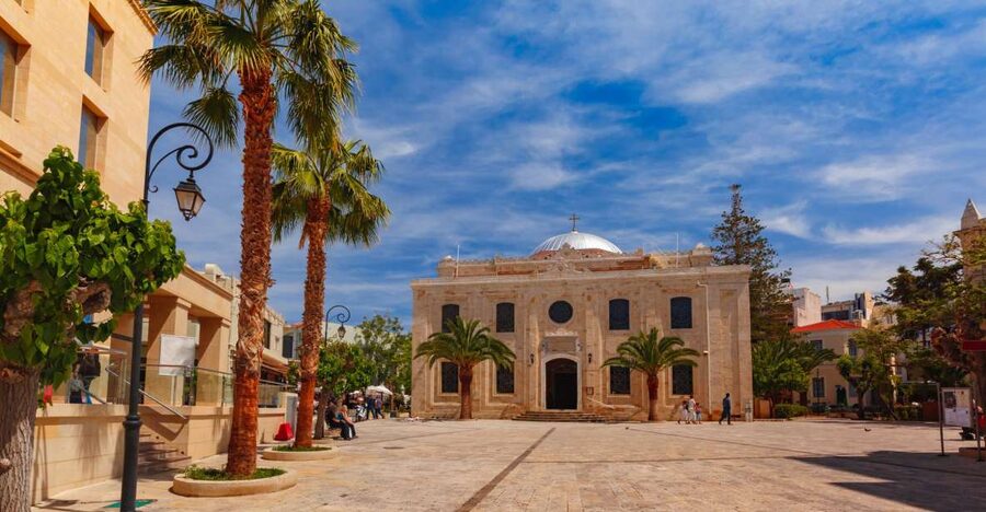 Heraklion: Mobile Self-Guided Audio Sightseeing Tour - How the app works in practice